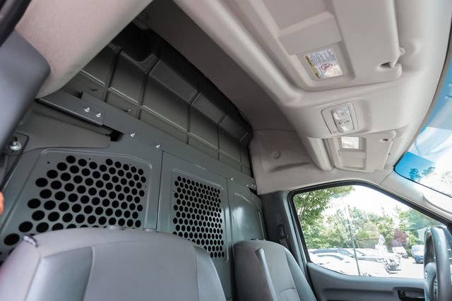Used 2021 Nissan NV 3500 SV RWD image 28