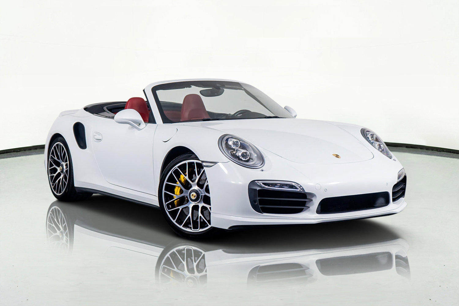 Used 2016 Porsche 911 Turbo S image 4