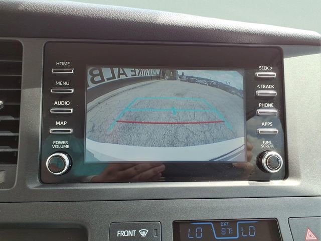 Used 2020 Toyota Sienna L image 19