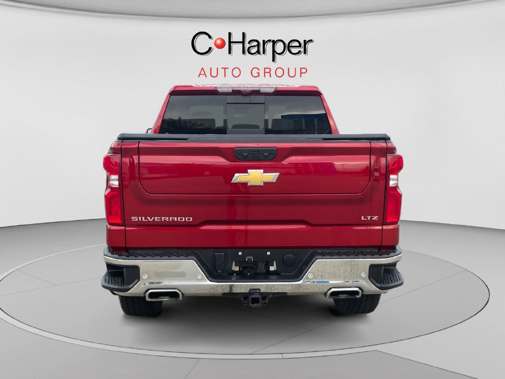 Used 2025 Chevrolet Silverado 1500 LTZ AWD/4WD image 4