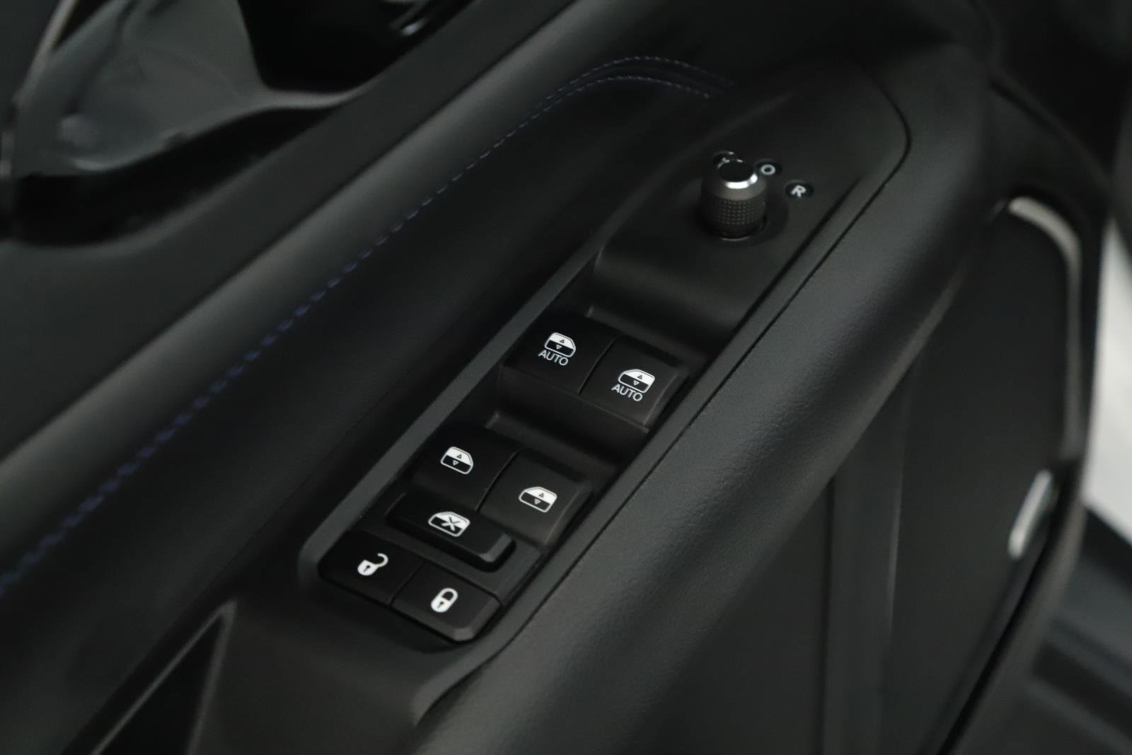 New 2026 Jeep Compass Limited w/ Sun, Sound & Navigation Group image 7