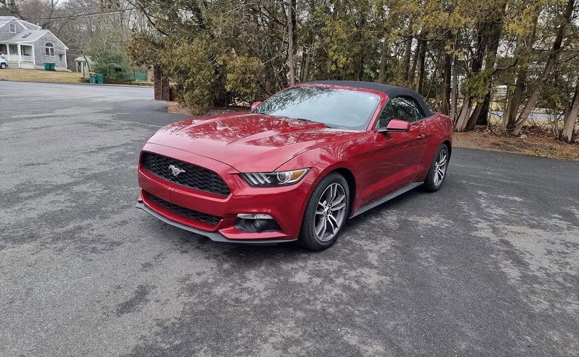 Used 2016 Ford Mustang Premium image 5