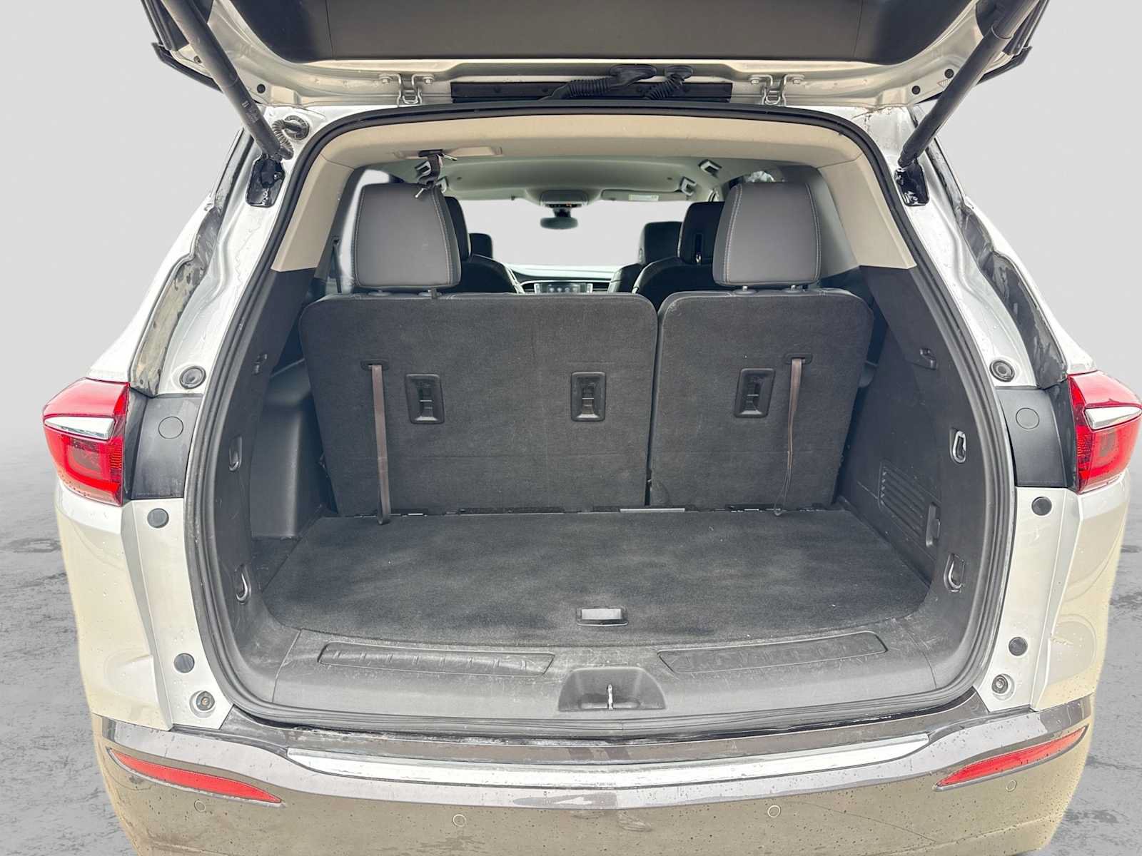 Used 2018 Buick Enclave Essence FWD image 34
