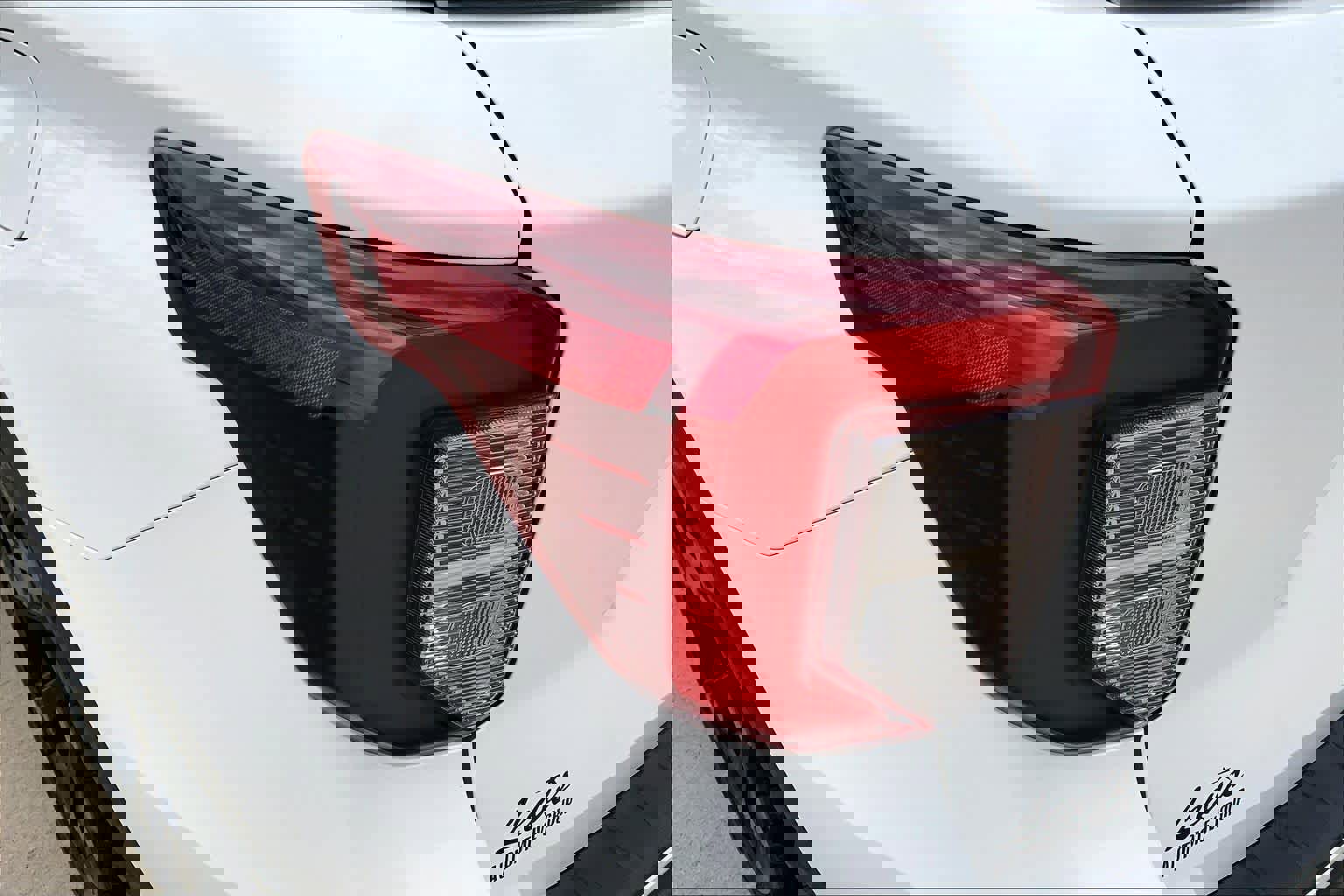 Used 2024 Ford Explorer ST w/ Equipment Group 401A image 27