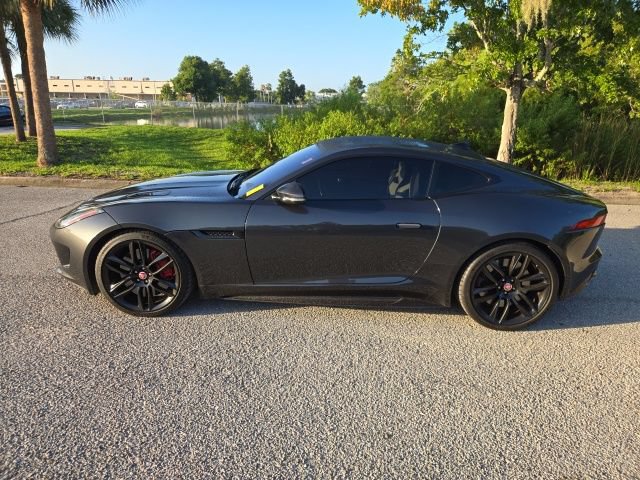 Used 2017 Jaguar F-TYPE R AWD/4WD image 2