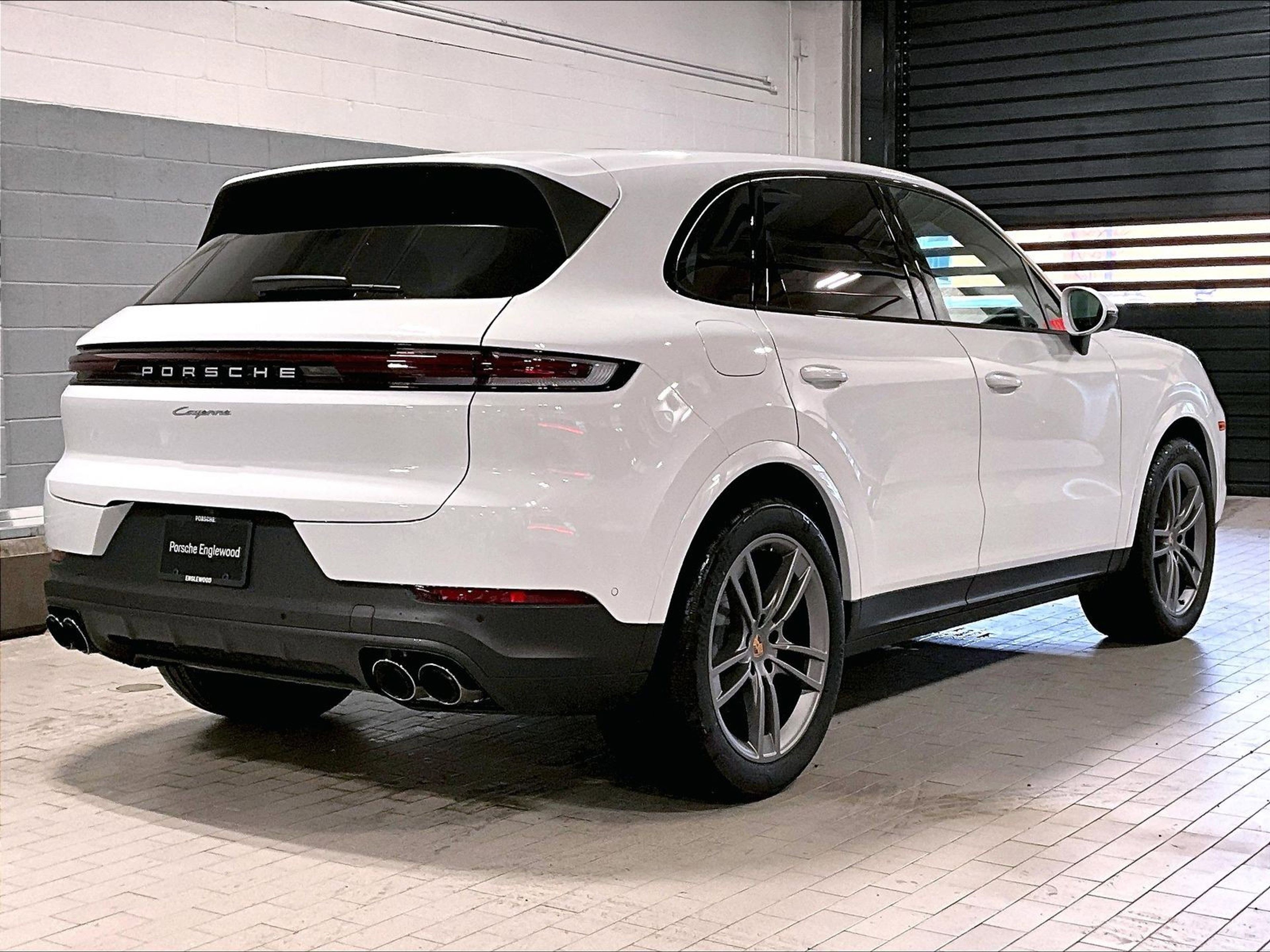 New 2026 Porsche Macan S image 24