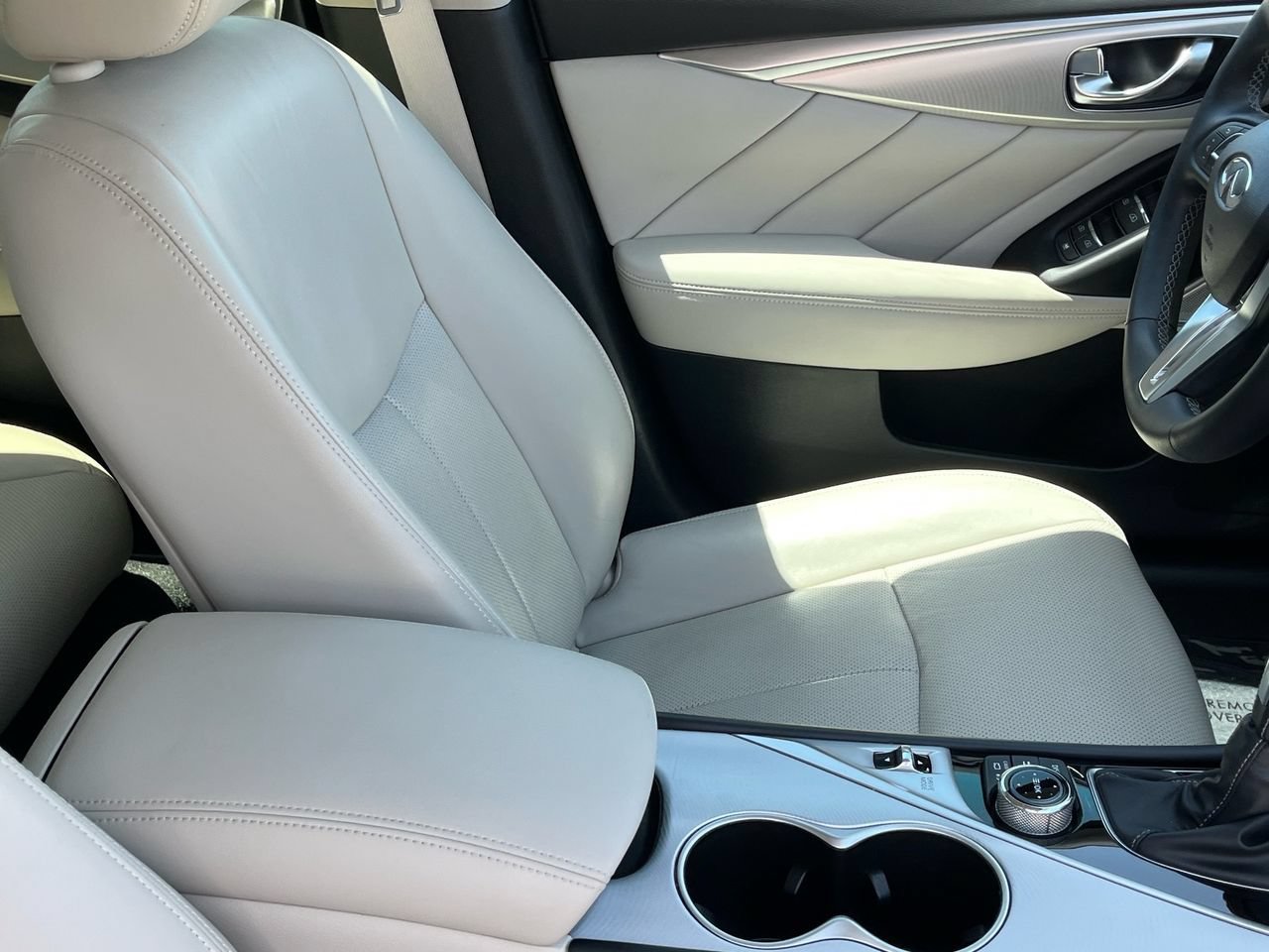 Used 2024 INFINITI Q50 Luxe RWD image 10