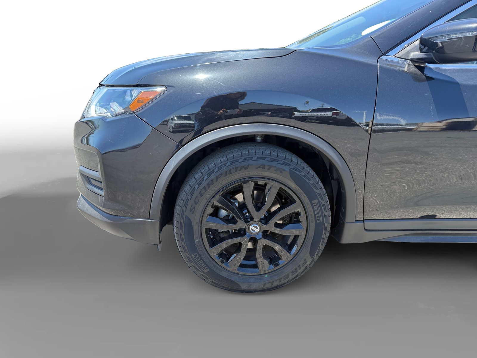 Used 2017 Nissan Rogue SV AWD/4WD image 9