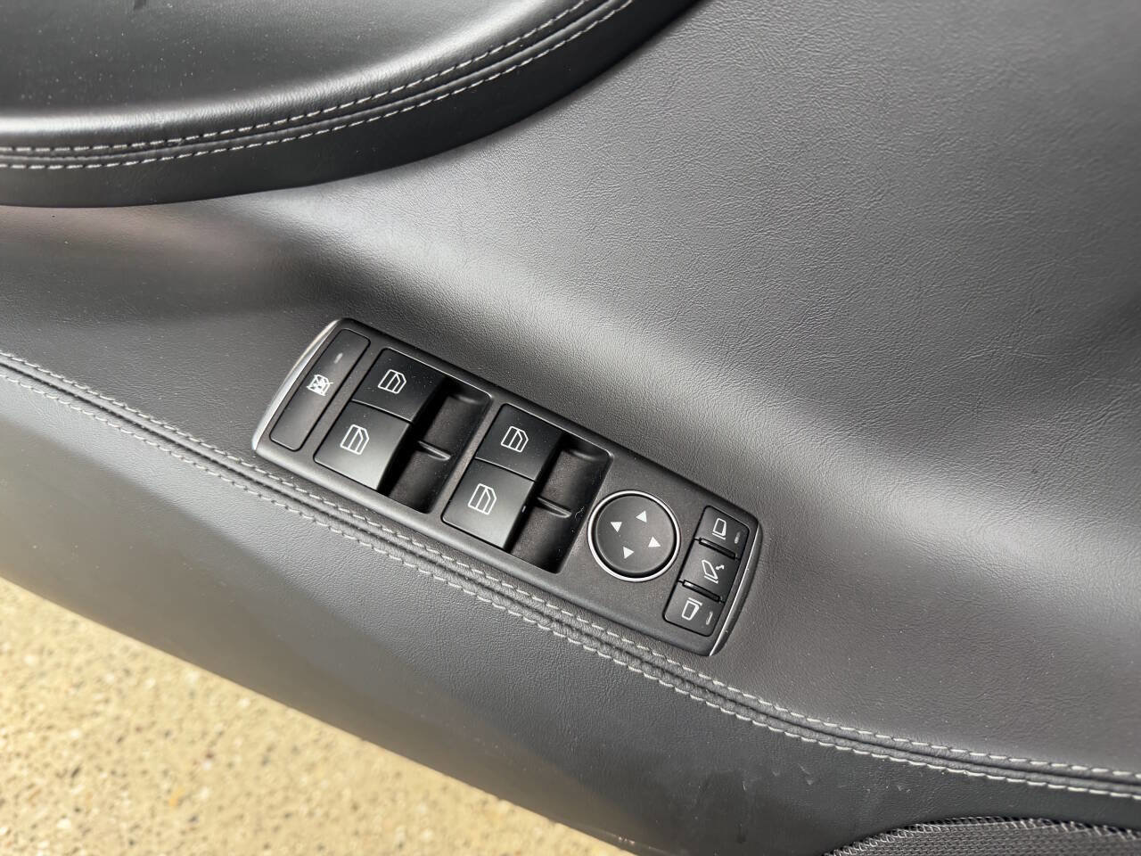 Used 2016 Tesla Model S 90D image 10