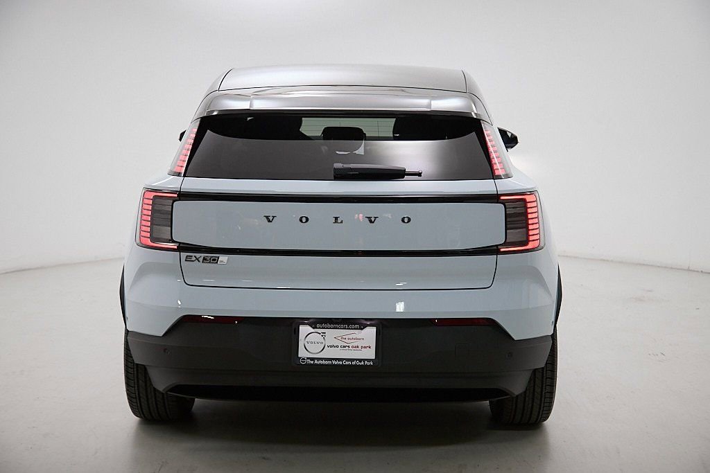 Certified 2025 Volvo EX30 Ultra w/ Climate Package image 8