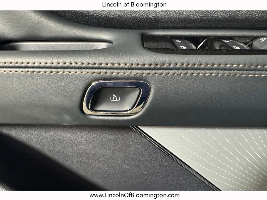New 2026 Lincoln Aviator Reserve AWD/4WD image 46
