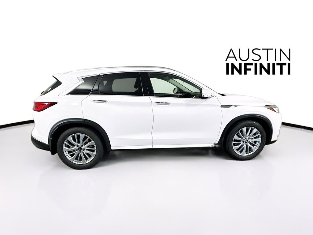 Certified 2023 INFINITI QX50 Luxe FWD image 10