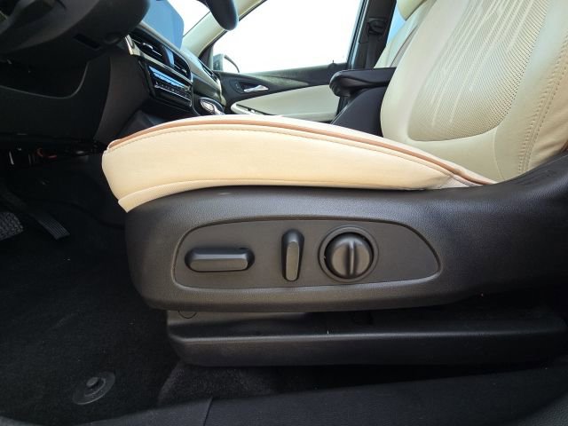 Used 2024 Buick Encore GX Avenir w/ Avenir Convenience Package FWD image 22