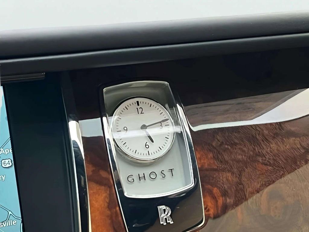 Used 2011 Rolls-Royce Ghost image 15
