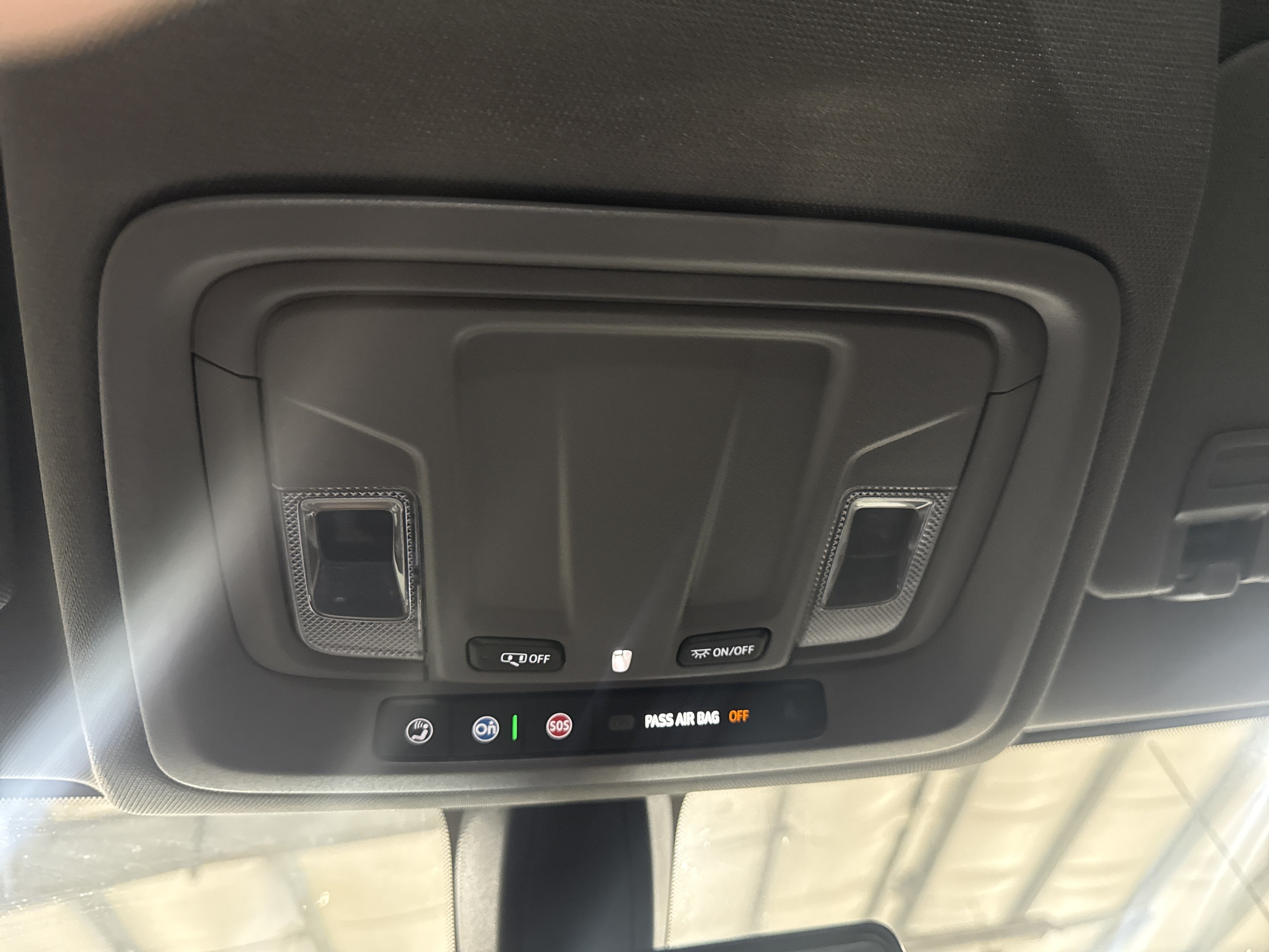 Used 2022 Chevrolet Silverado 1500 RST AWD/4WD image 12