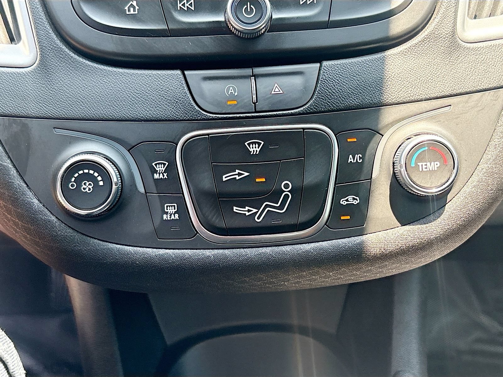 Used 2024 Chevrolet Malibu RS FWD image 15