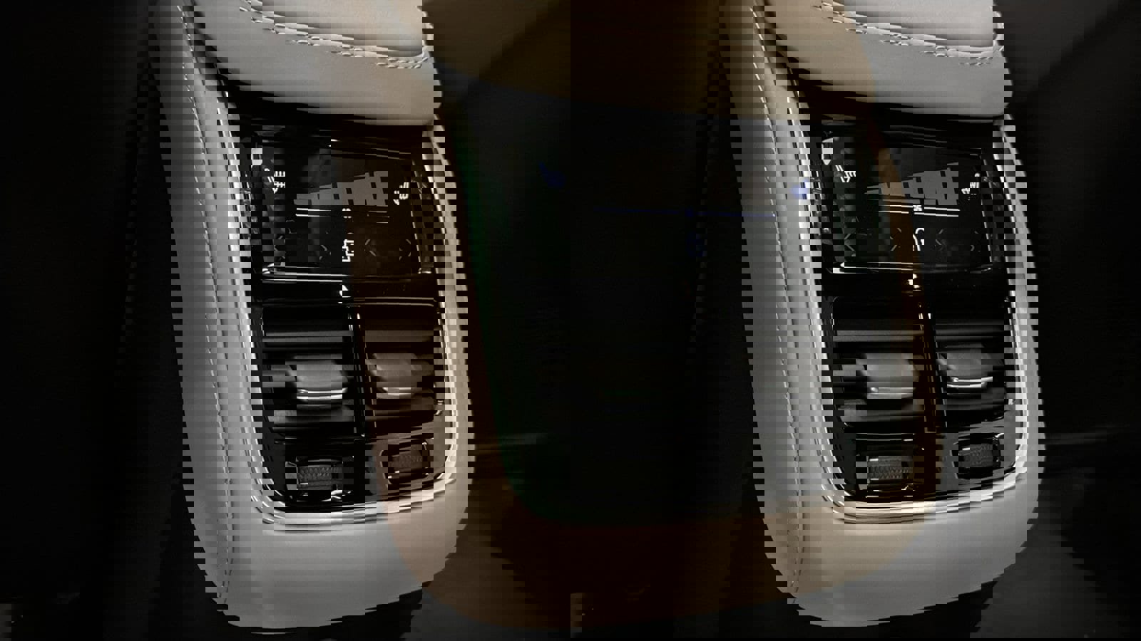 Used 2026 Volvo XC90 T8 Plus w/ Protection Package Premier image 27