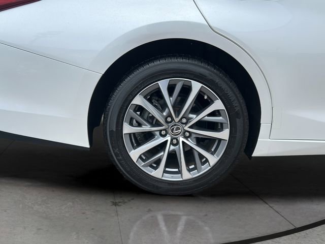 Used 2022 Lexus ES 350 w/ Accessory Package image 29