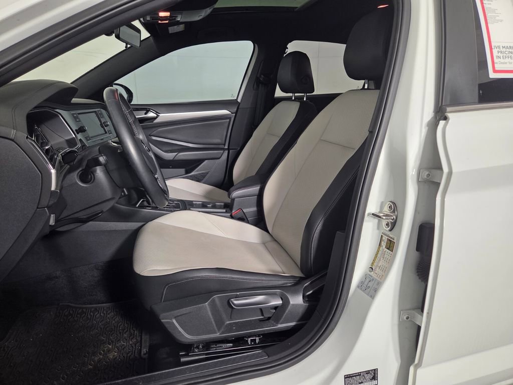 Used 2019 Volkswagen Jetta R-Line FWD image 11