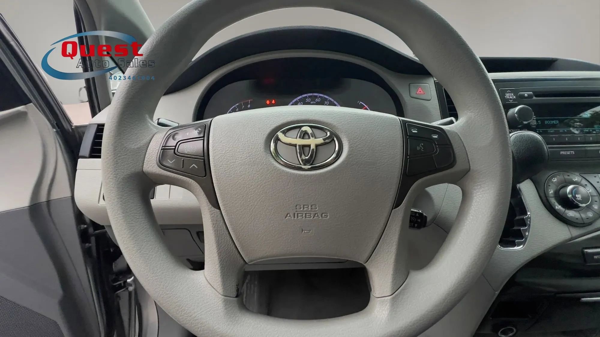Used 2011 Toyota Sienna LE w/ Towing Pkg FWD image 25