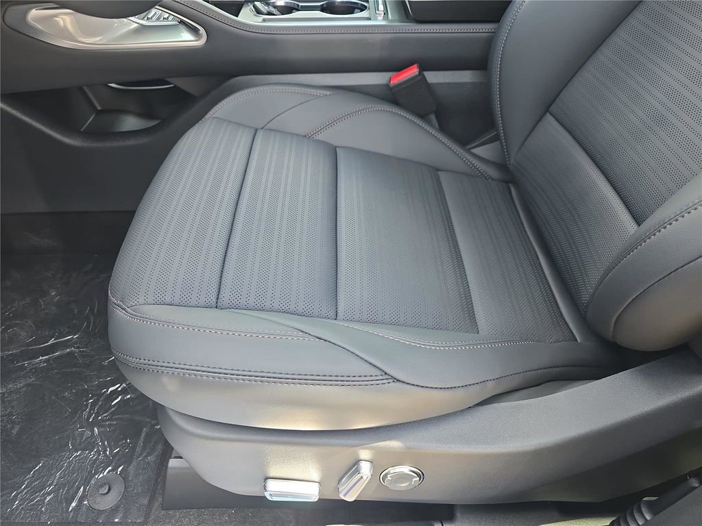New 2026 Lincoln Nautilus Reserve w/ Jet Appearance Package AWD/4WD image 14