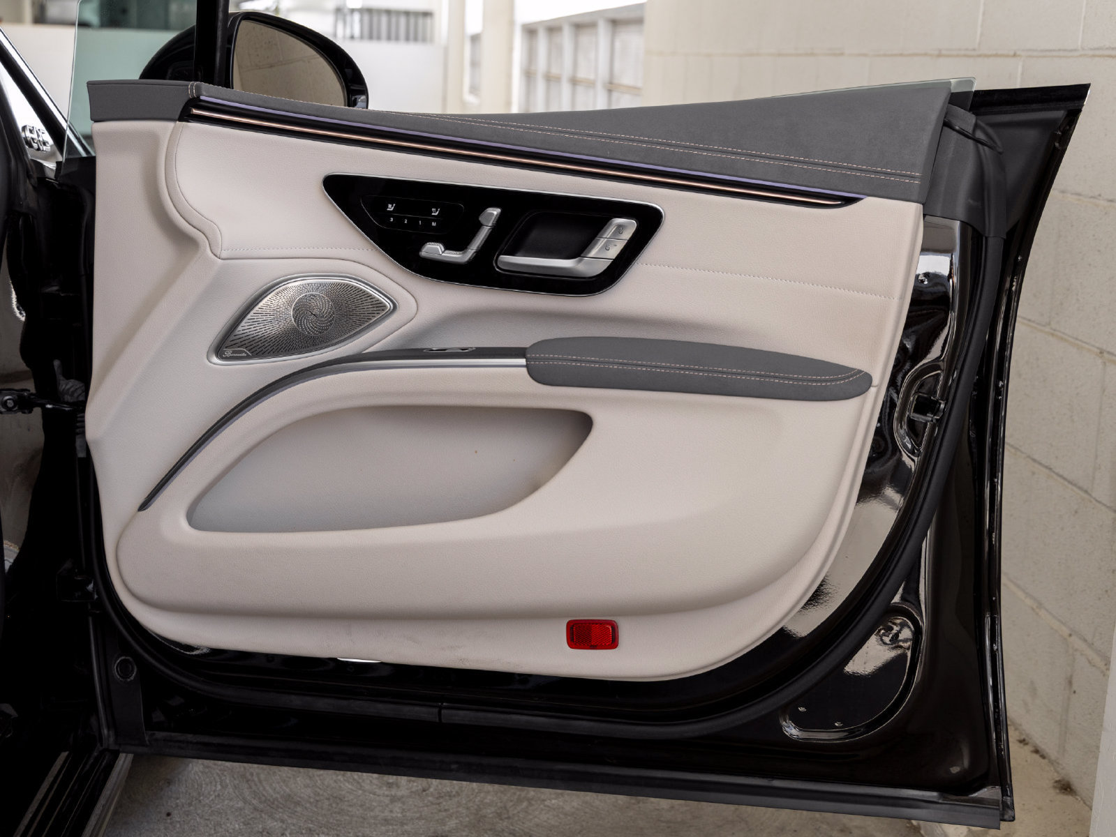 Certified 2023 Mercedes-Benz EQS 580 4MATIC Sedan image 27