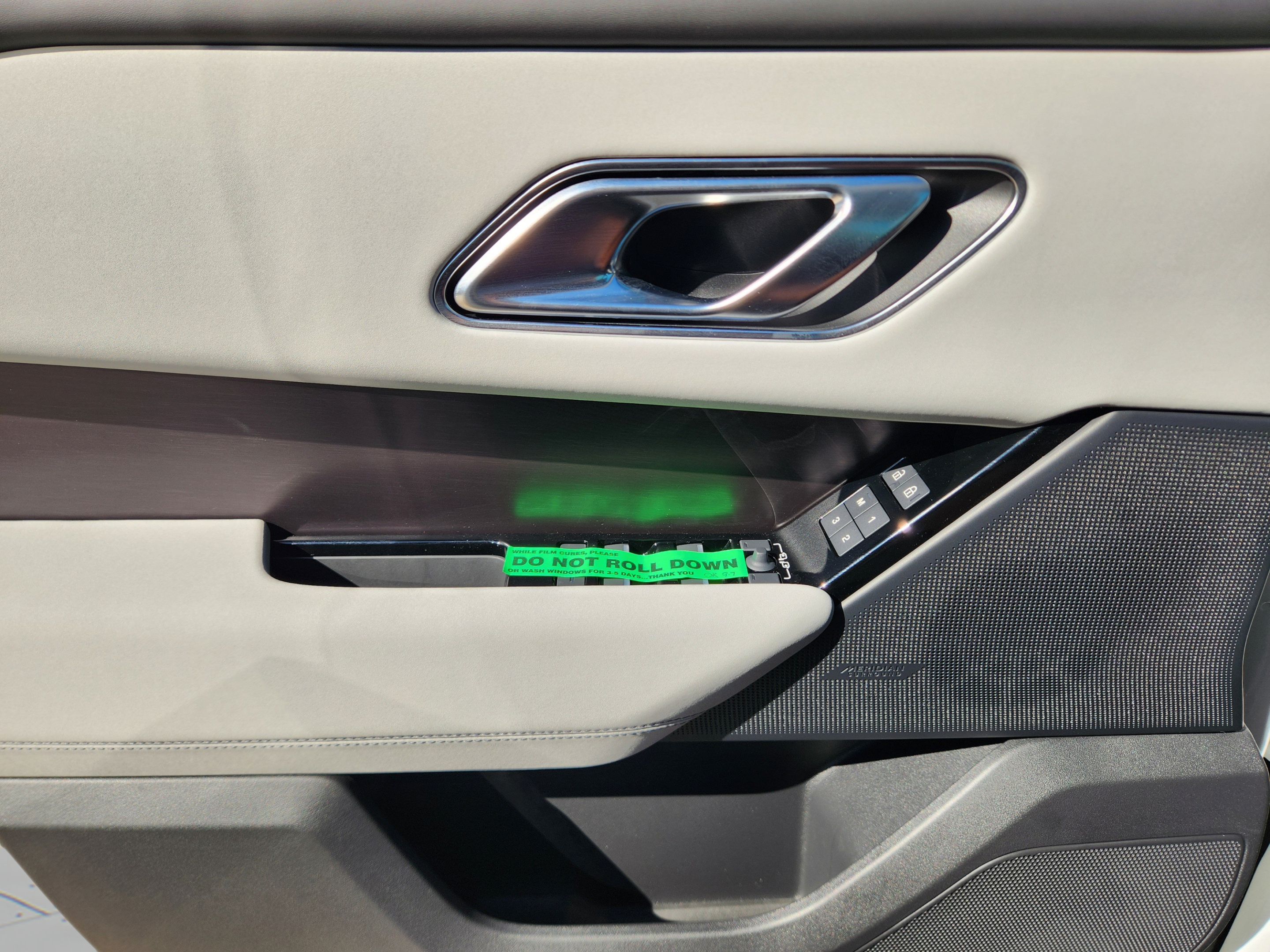 New 2026 Land Rover Range Rover Velar Belgravia AWD/4WD image 18
