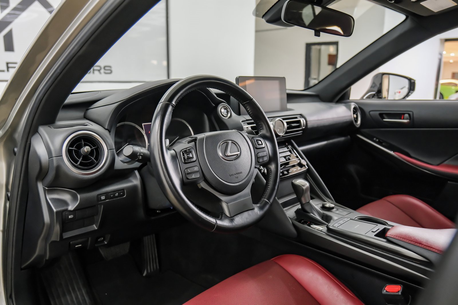 Used 2022 Lexus IS 300 image 21