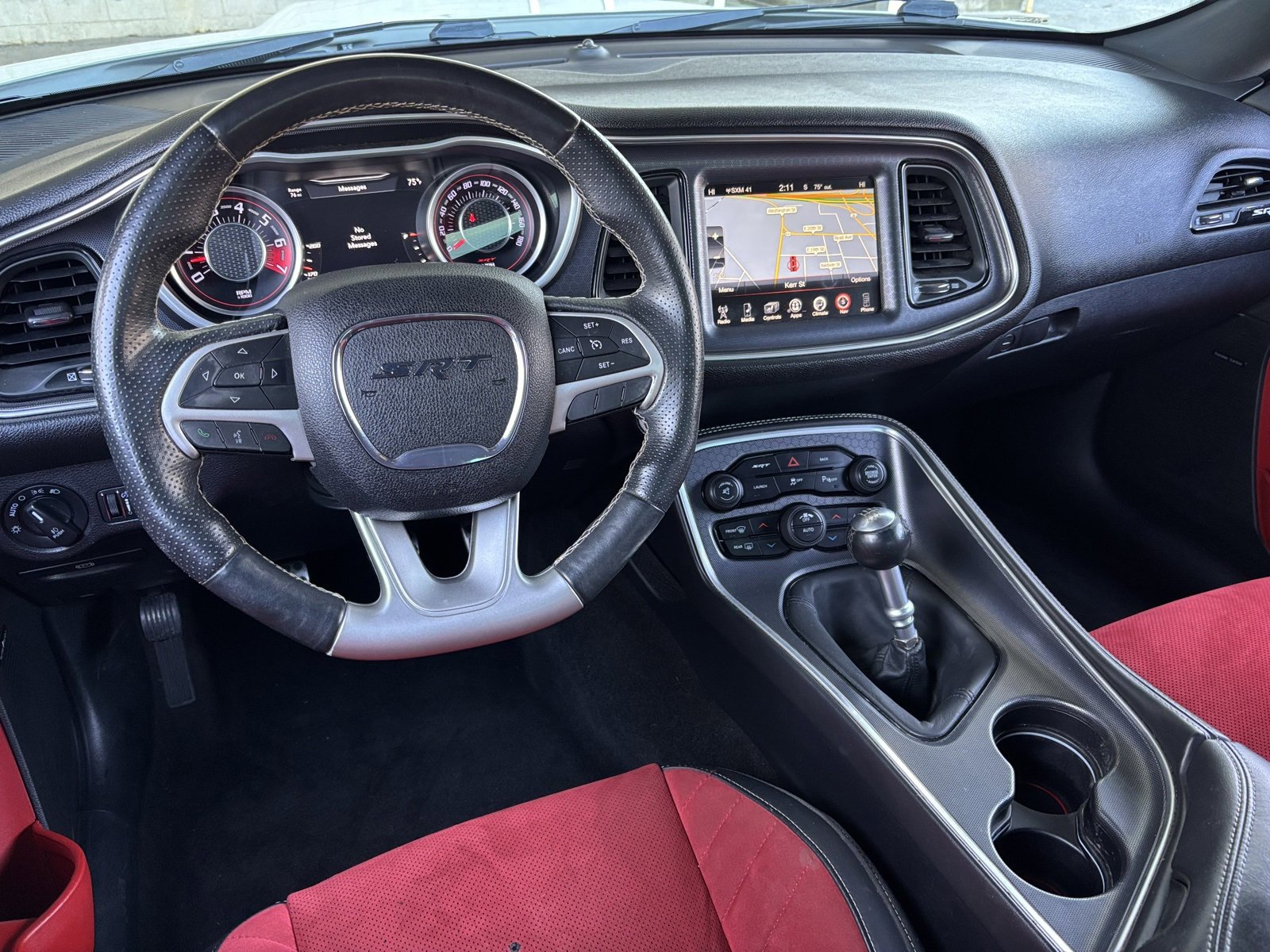 Used 2015 Dodge Challenger SRT image 3
