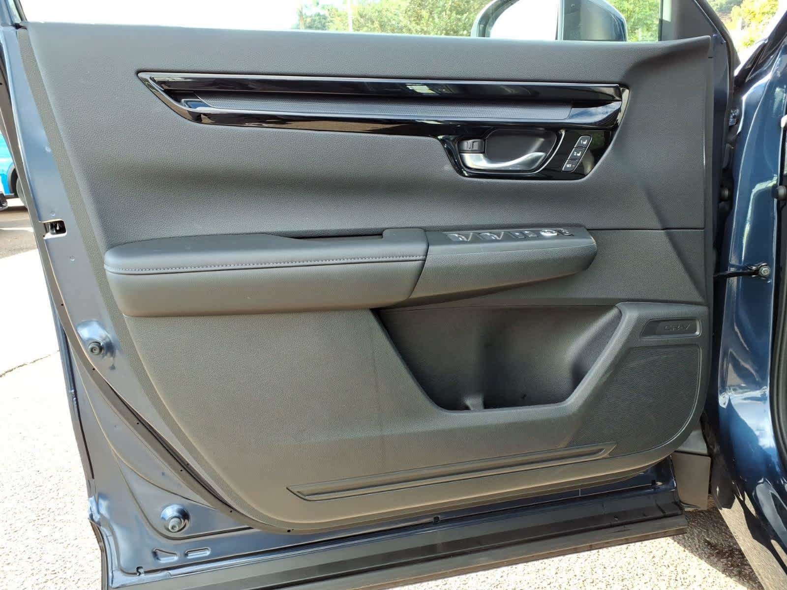 Used 2026 Honda CR-V EX-L image 13