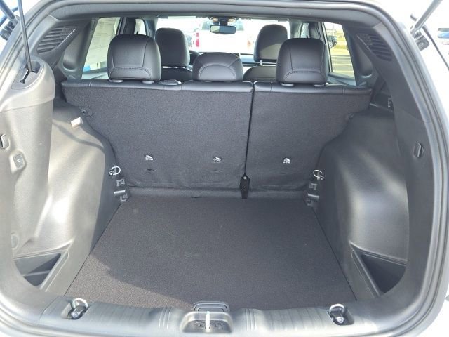 New 2026 Jeep Compass Limited image 10