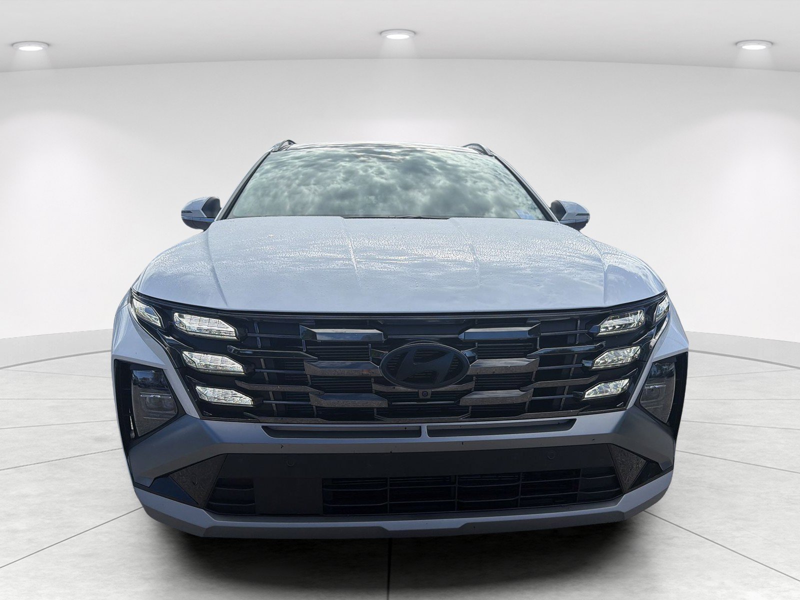 Used 2025 Hyundai Tucson Limited FWD image 2