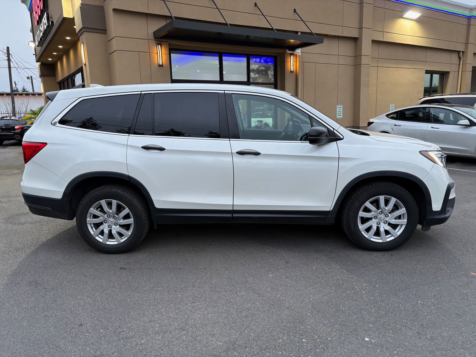 Used 2019 Honda Pilot LX image 8