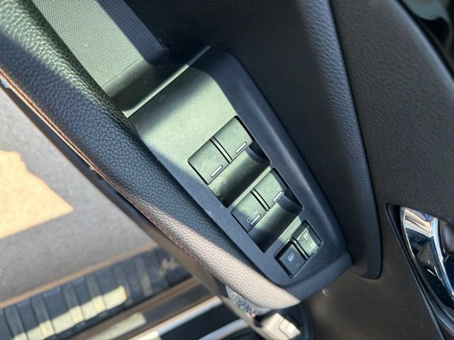 Used 2025 Honda Ridgeline Black Edition image 11
