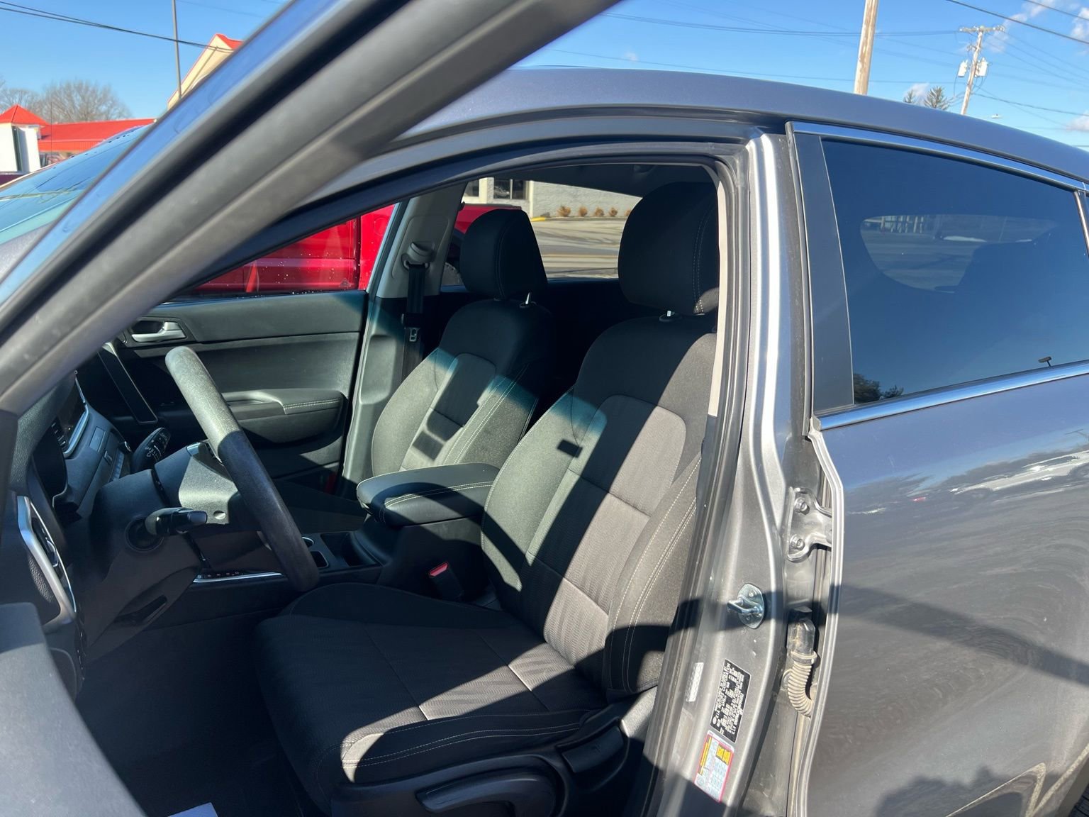 Used 2021 Kia Sportage LX image 10