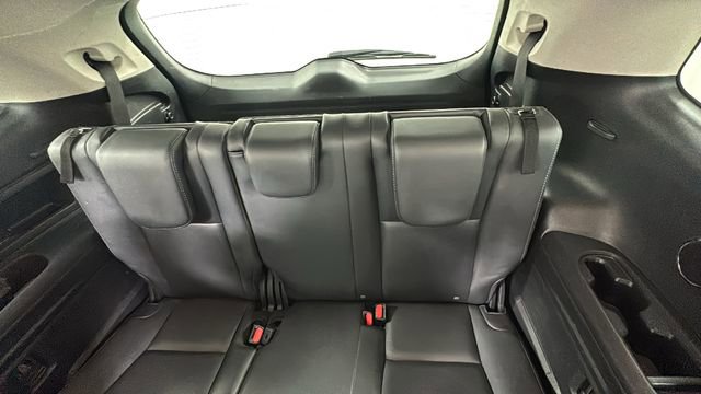 Certified 2023 Subaru Ascent Limited w/ Technology Package image 17
