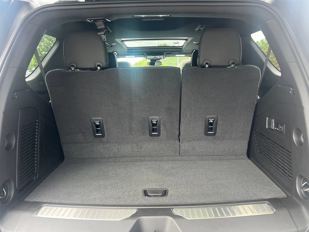 New 2026 Chevrolet Tahoe Premier w/ Sun And Tow Package AWD/4WD image 21