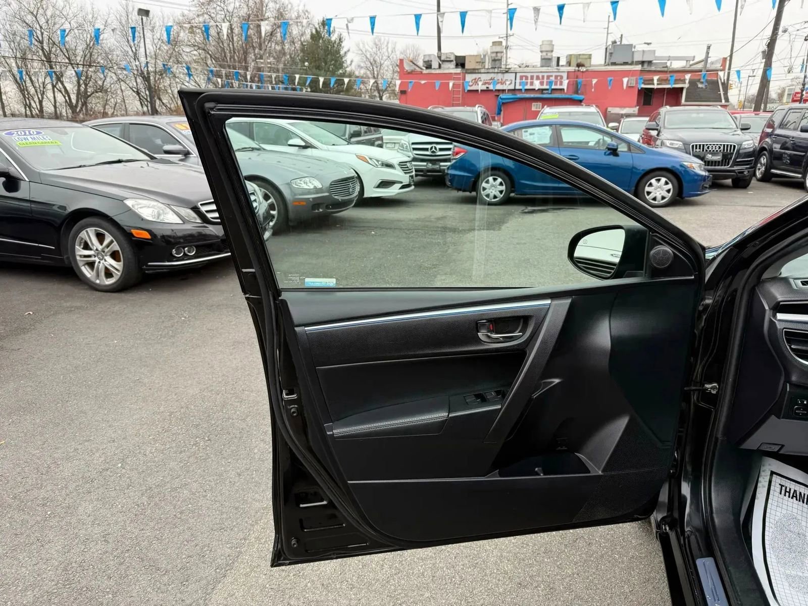 Used 2015 Toyota Corolla S image 13