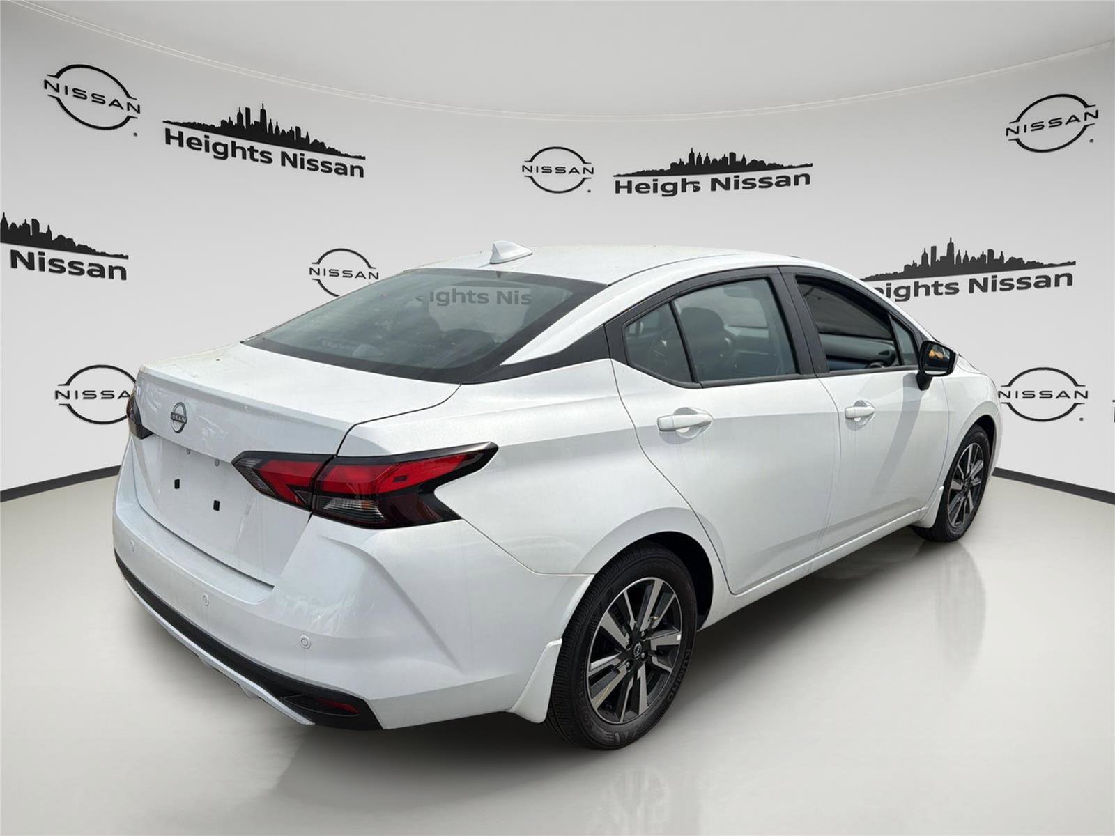 Used 2025 Nissan Versa SV w/ Trunk Package image 5