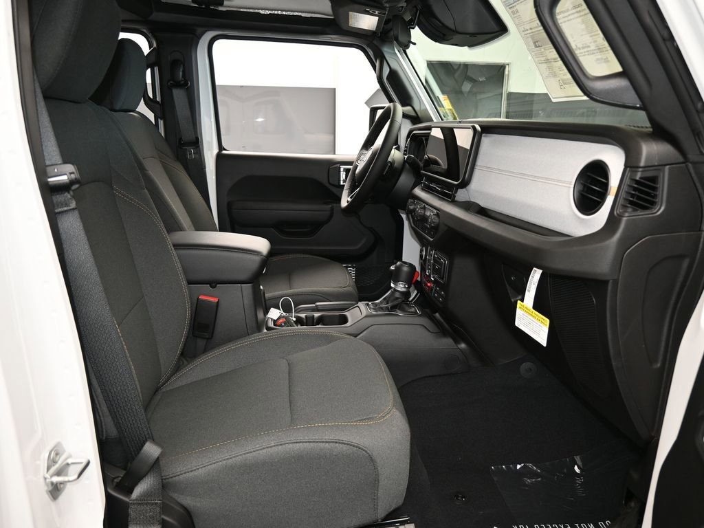 New 2026 Jeep Gladiator Willys image 38