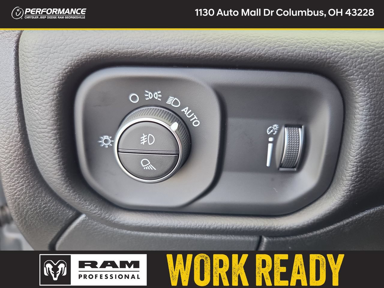New 2026 RAM 2500 Big Horn AWD/4WD image 33