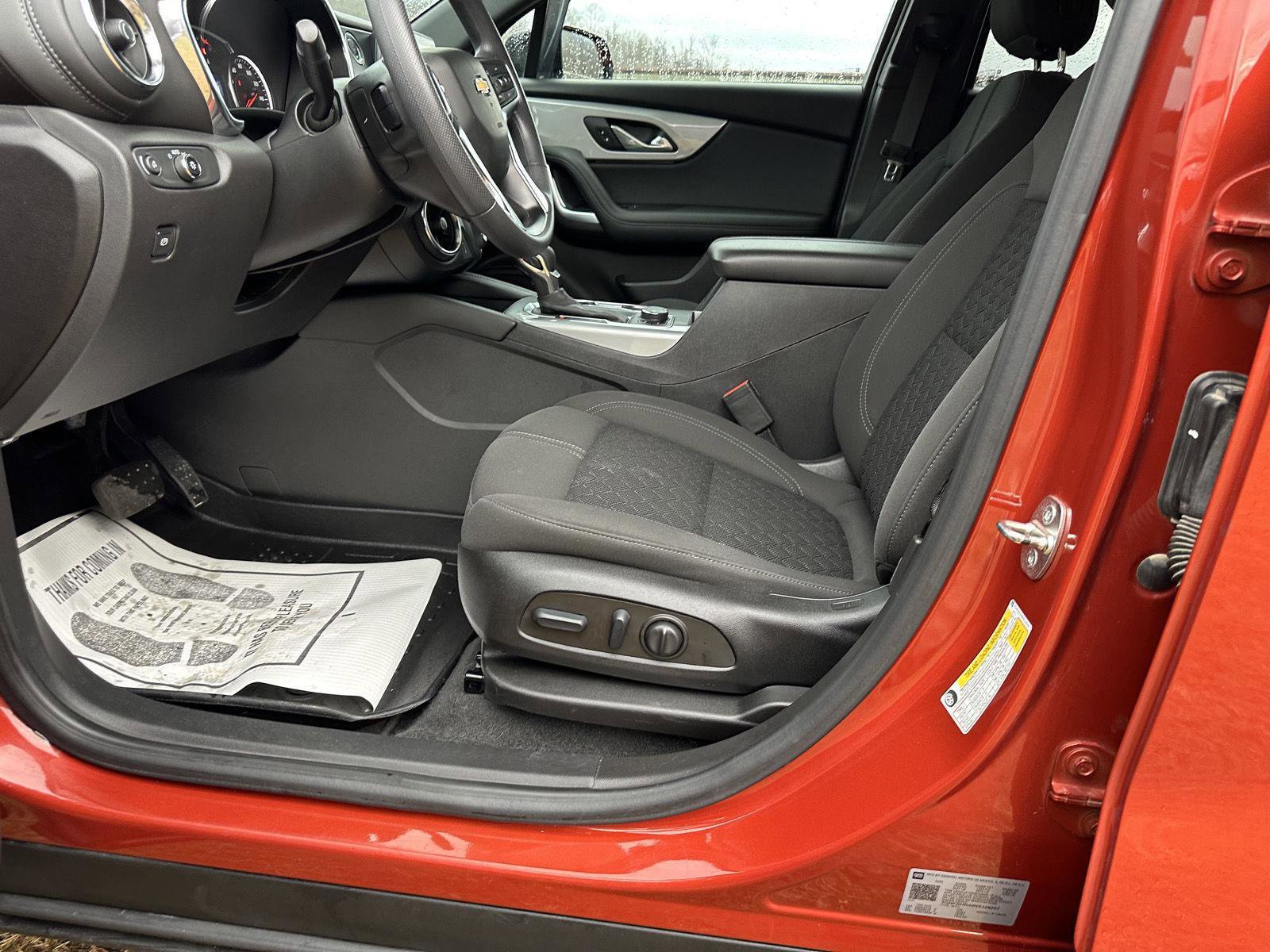 Used 2022 Chevrolet Blazer LT image 8