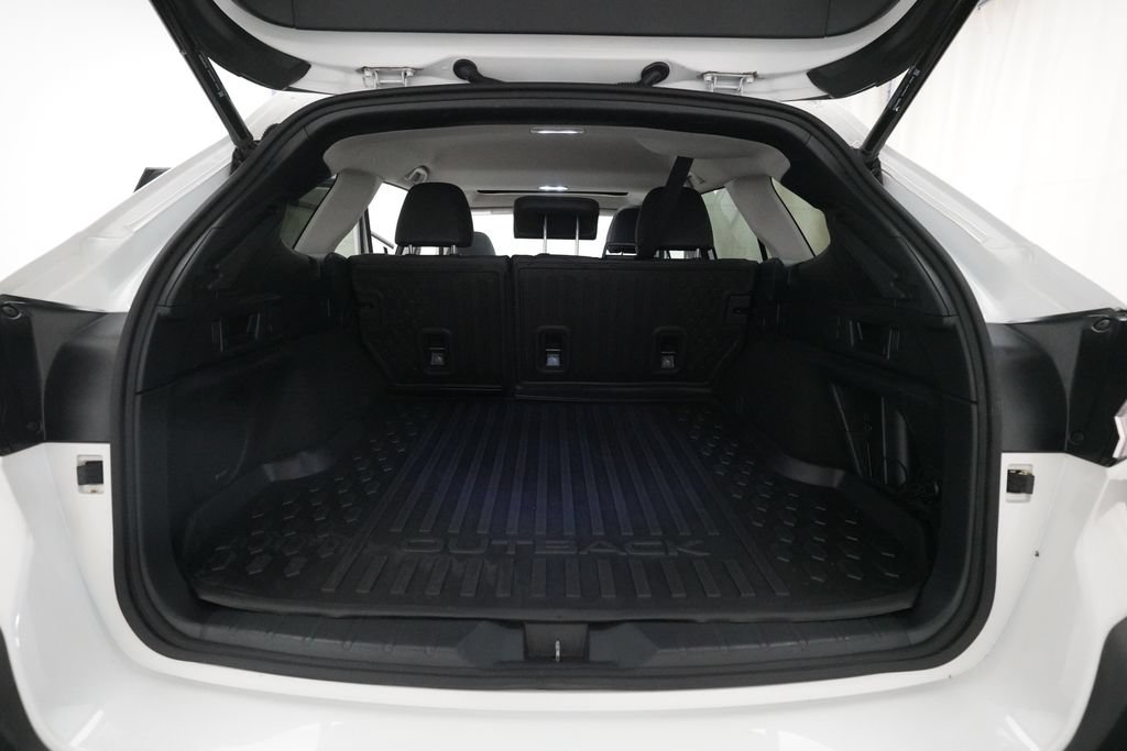 Used 2023 Subaru Outback Limited AWD/4WD image 10