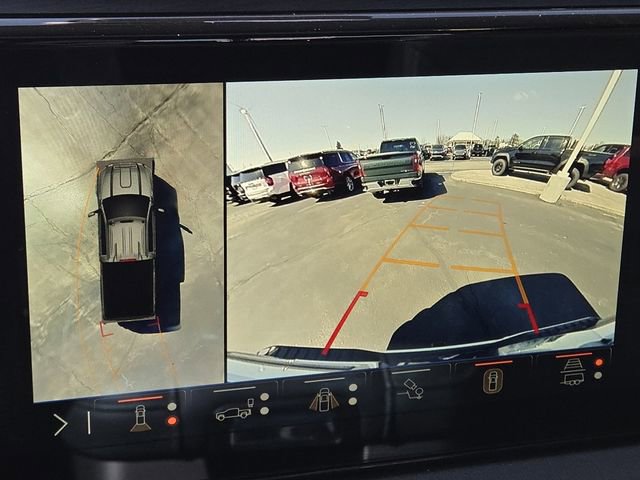 Used 2024 GMC Sierra 2500 AT4 w/ Technology Package image 5