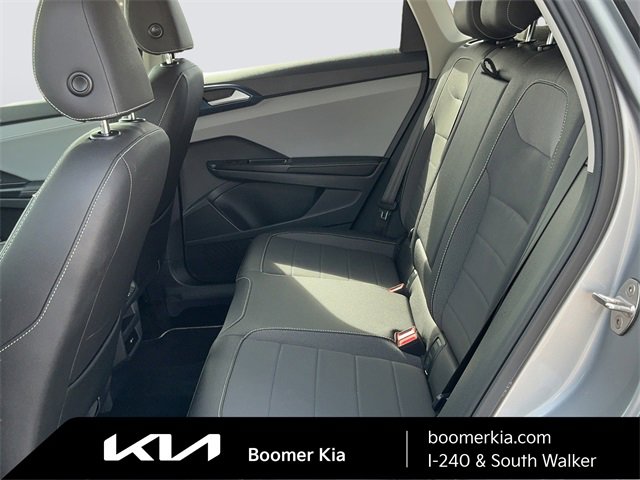 Used 2024 Volkswagen Taos SE image 13