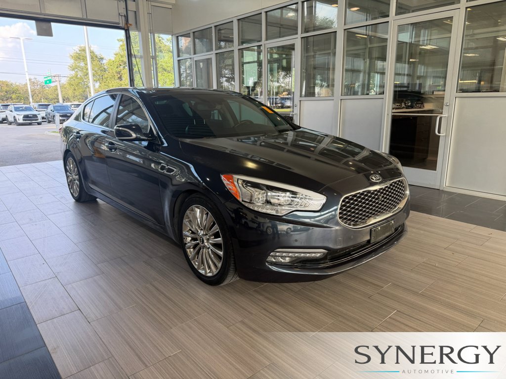 Used 2015 Kia K900 Luxury w/ VIP Package (Discontinued) RWD image 2