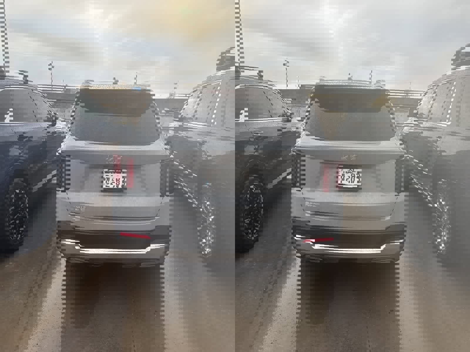 Certified 2025 Kia Sorento S w/ Panoramic Sunroof Package image 5