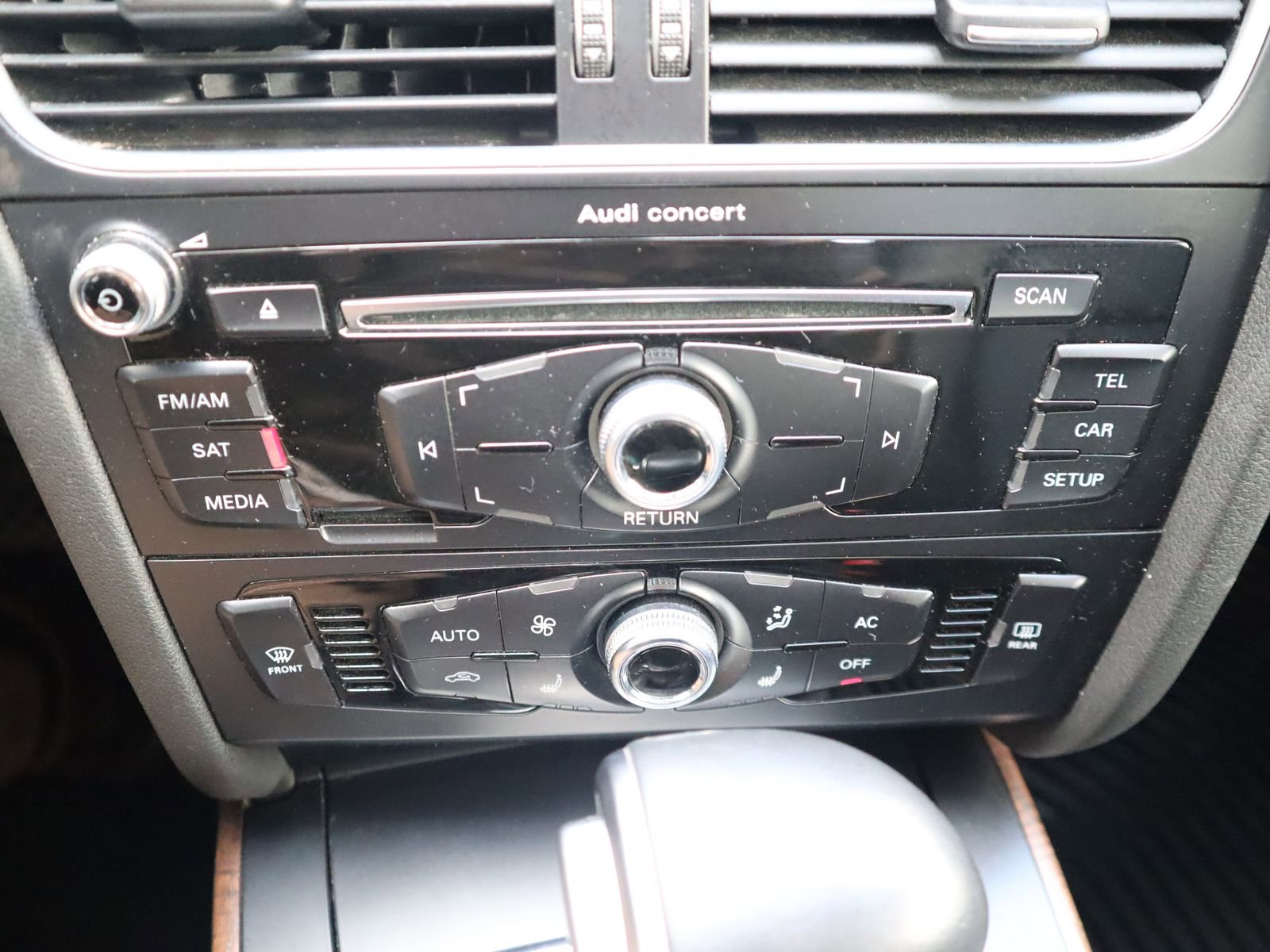 Used 2014 Audi A4 Premium w/ Lighting Package AWD/4WD image 37