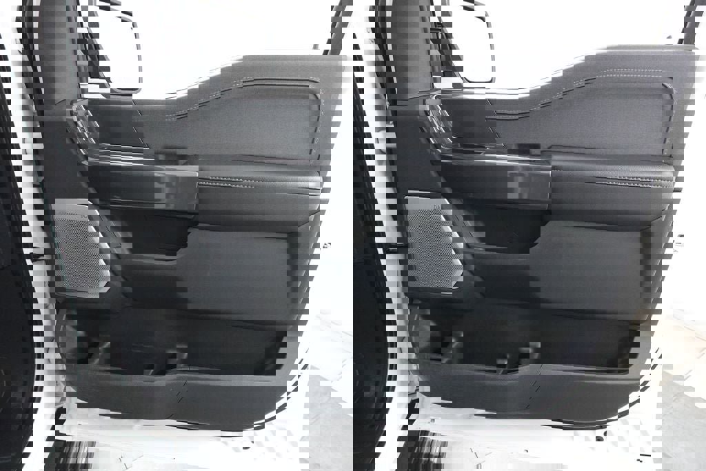 Certified 2023 Ford F150 Lariat w/ Equipment Group 502A High image 33