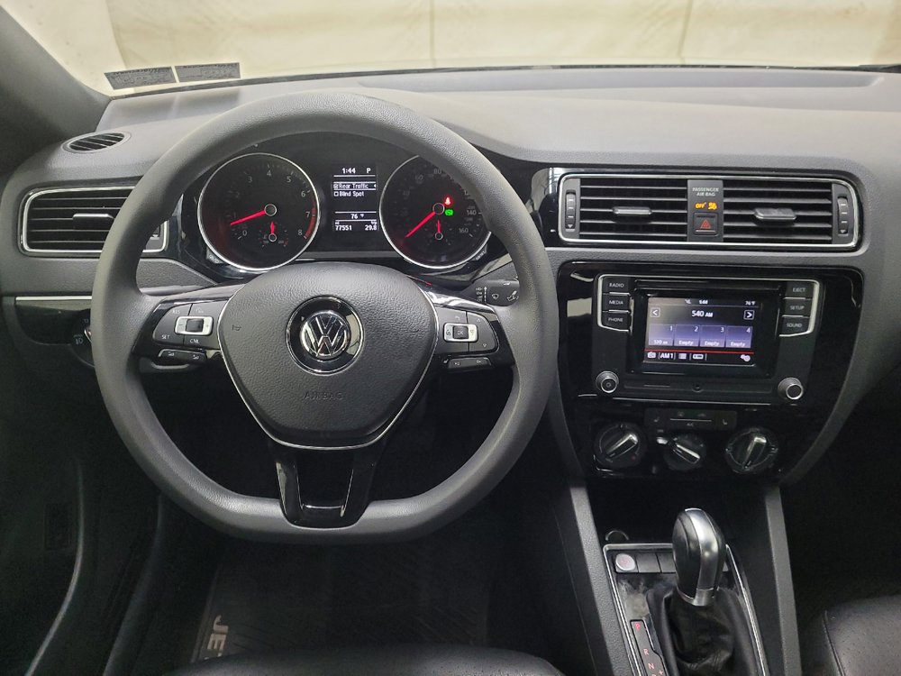 Used 2018 Volkswagen Jetta Sport FWD image 22